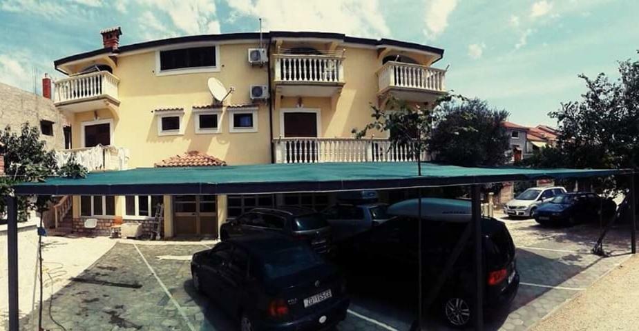 Apartman Pirovic