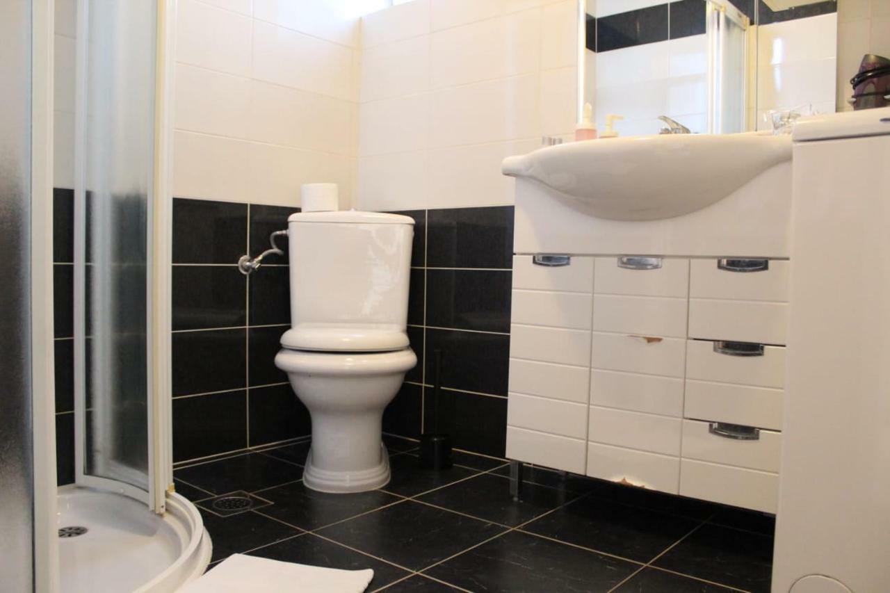 Apartman Pirovic *