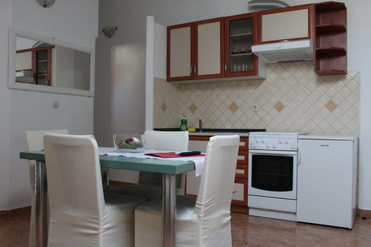 Pirovic Apartman Turanj